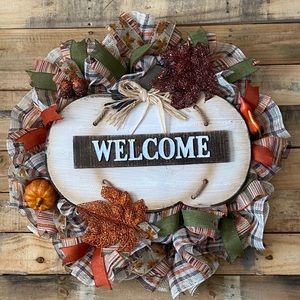 Fall wreath for door.